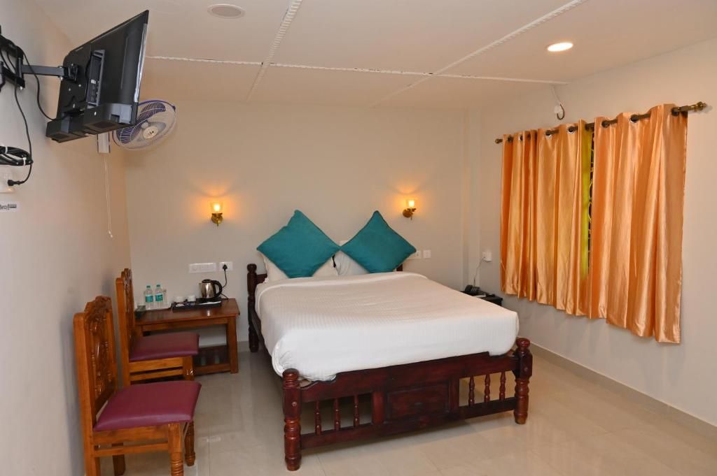 Benzy Palace Resort Cottages 2