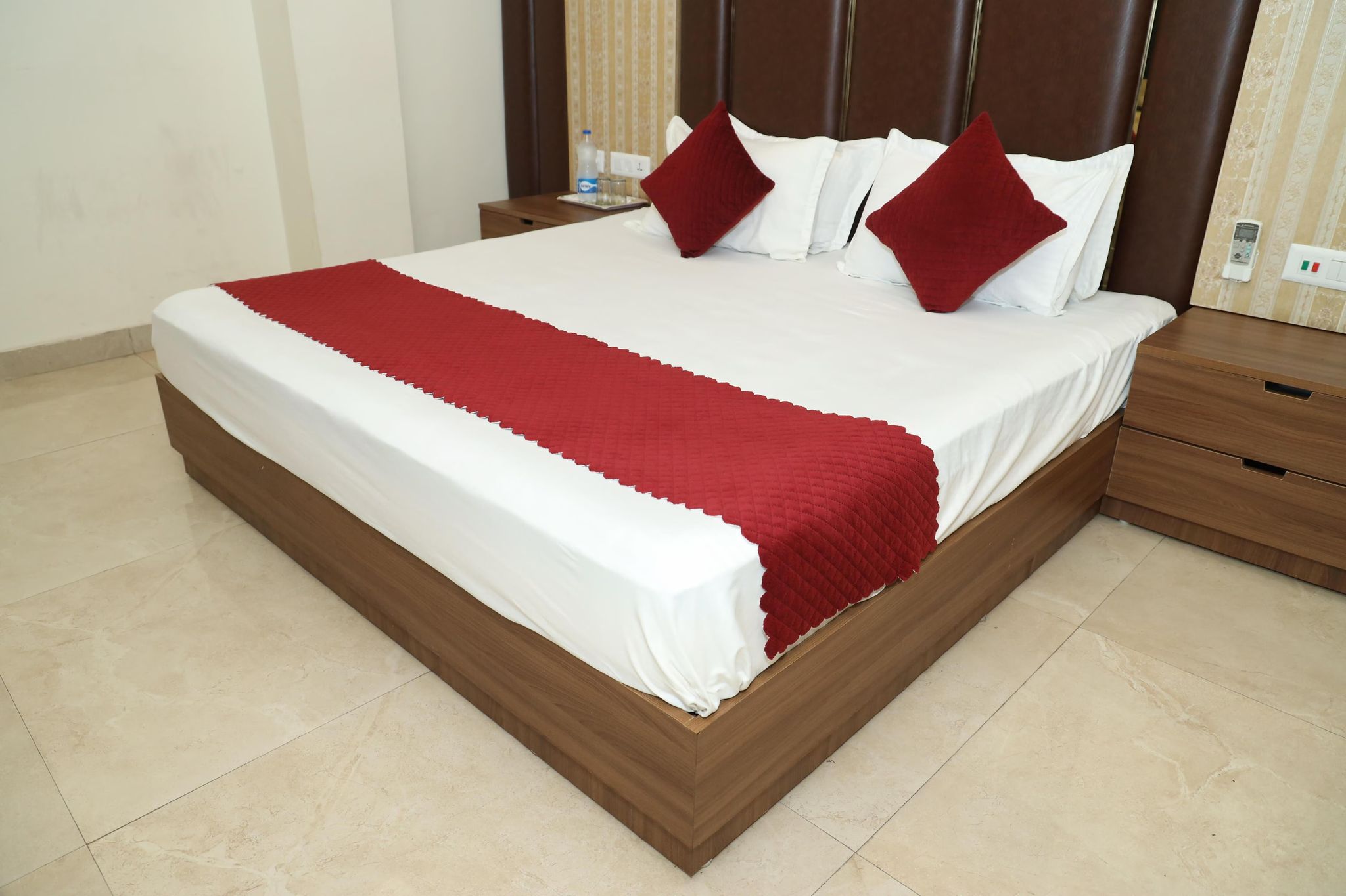 DEAL OF THE DAY WITH FREE WIFI