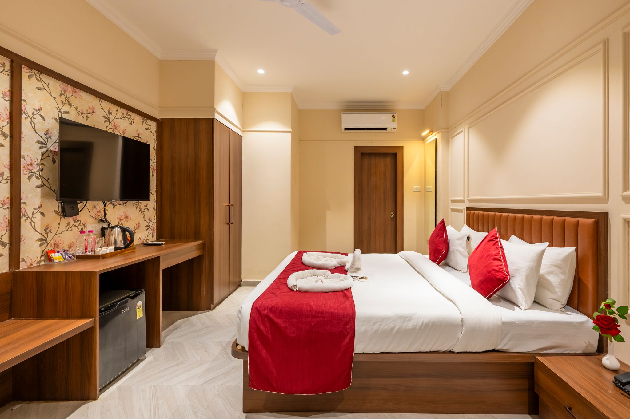 Hotel Silver Stone Deluxe Room 2