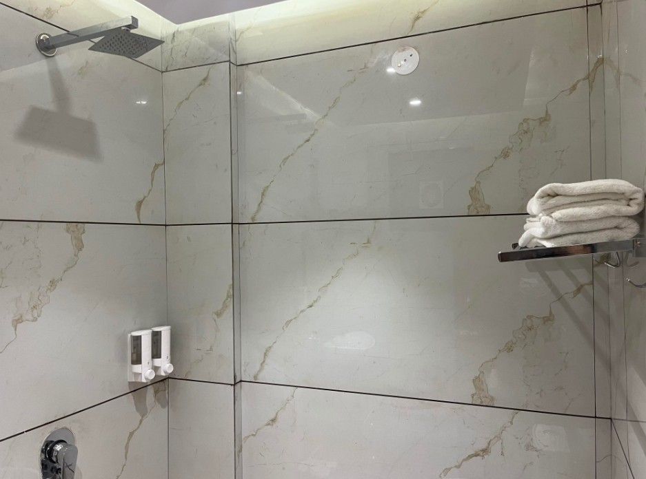 Hotel Nath Deluxe Room 4