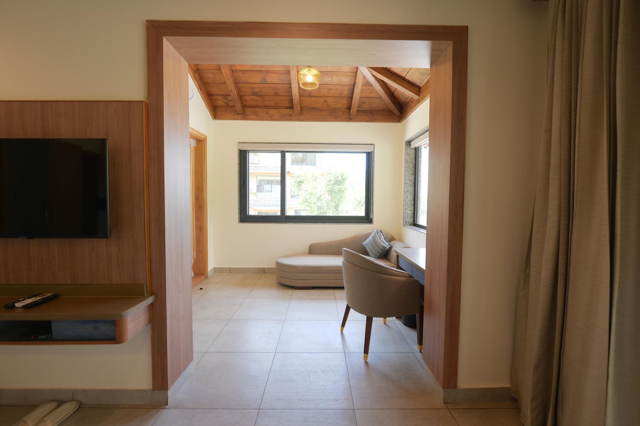 Himani Hill View Retreat AKASH - Junior Suite With Valley View 4