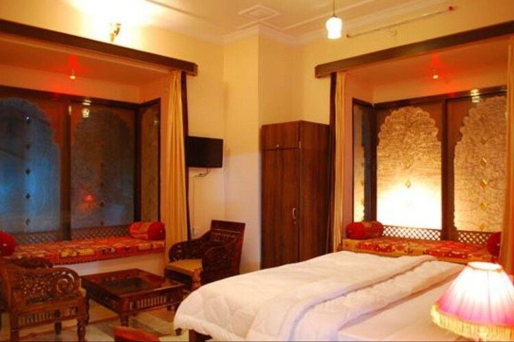 Super Deluxe Room