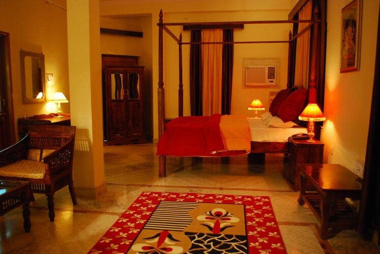 Super Deluxe Room