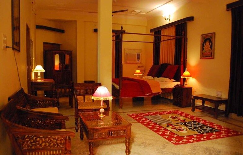 Suite Room
