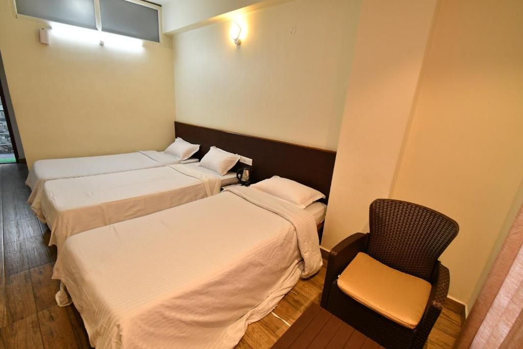 Triple Room (2 Single BED)