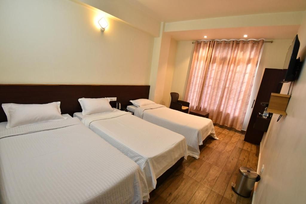 Triple Room (2 Single BED)