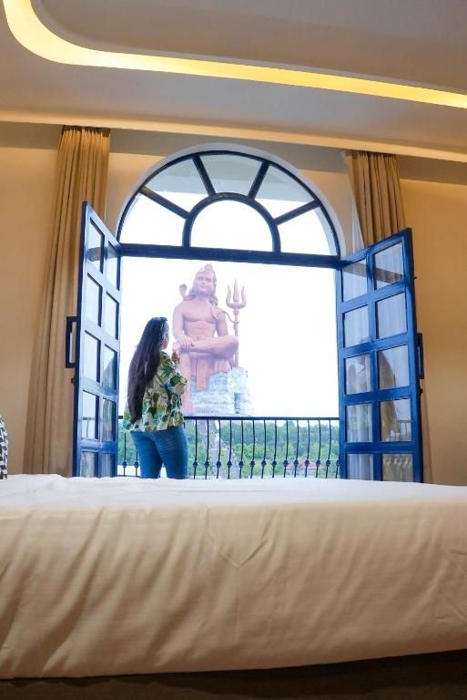 Aarambh Deluxe Statue View