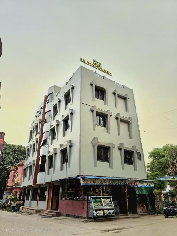 The Sky Comfort Hotel Brahm Sambandh
