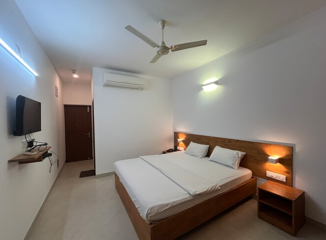 Deluxe AC Room