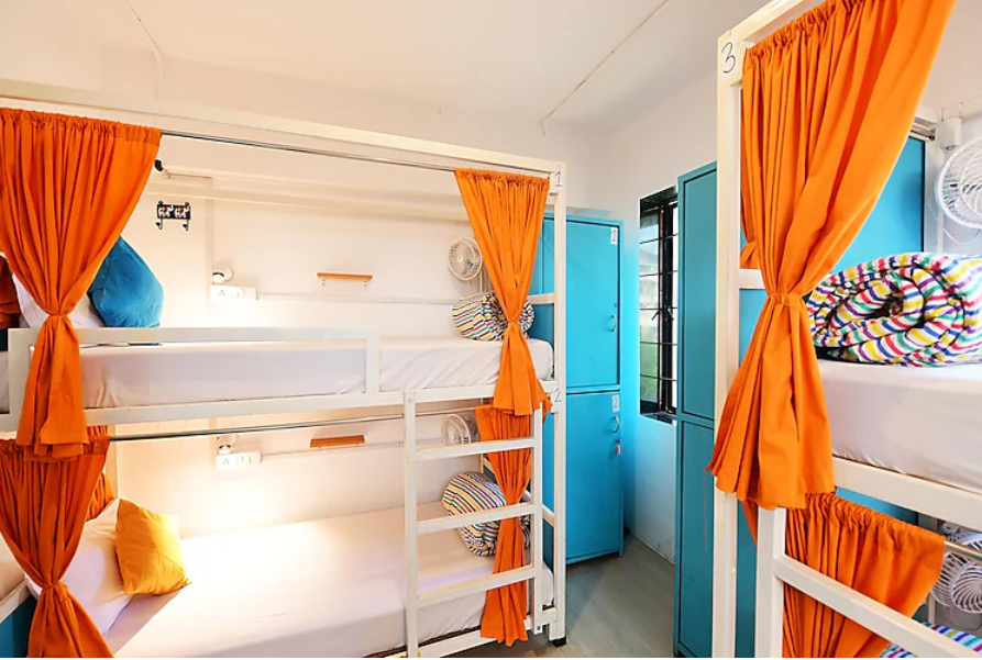 Bed in 10 Bed Mixed AC Dormitory Room with Ensuite Bathroom