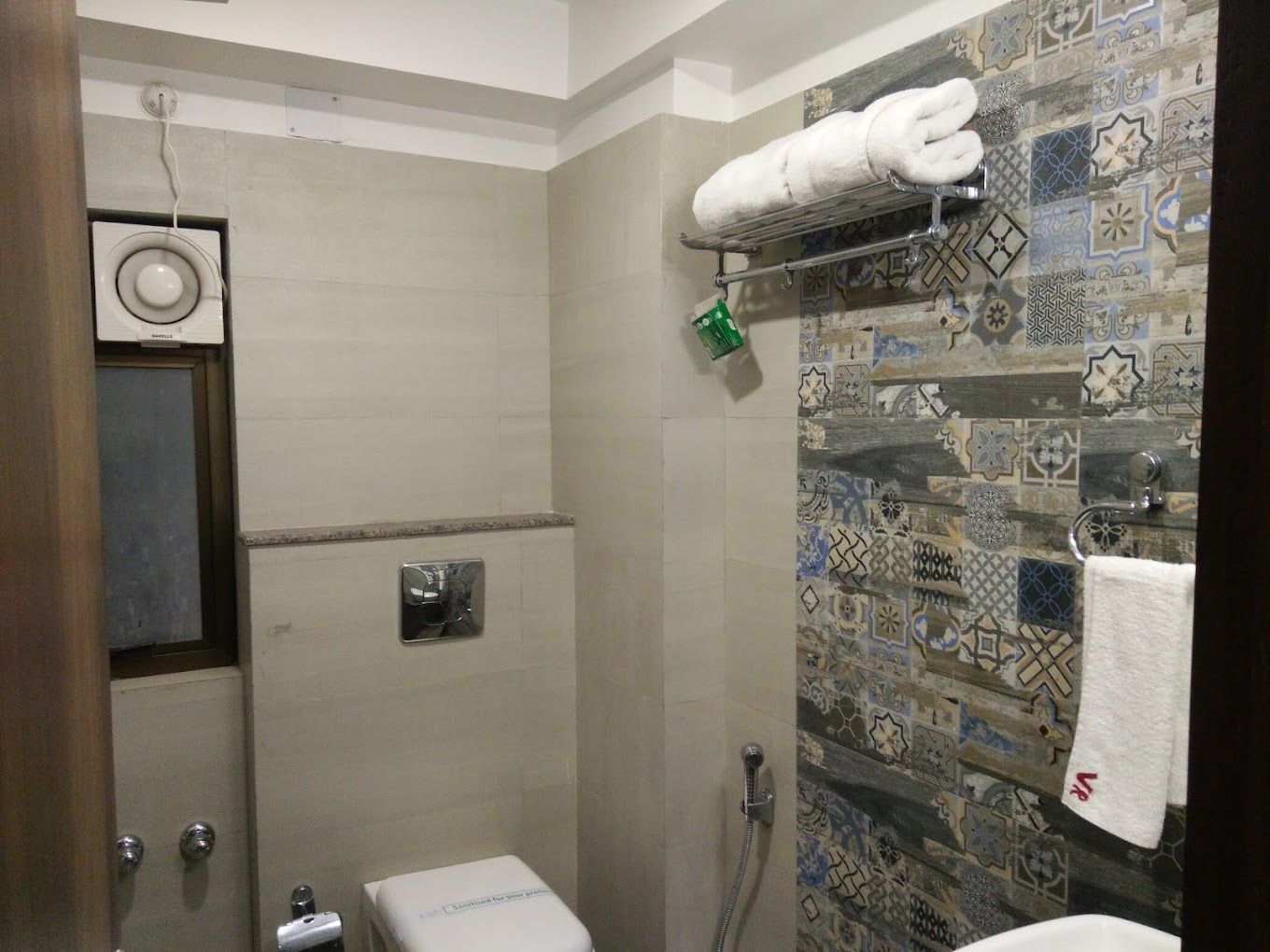 Hotel Vrinda Regency Deluxe Room (Twin Bed No Balcony) 4