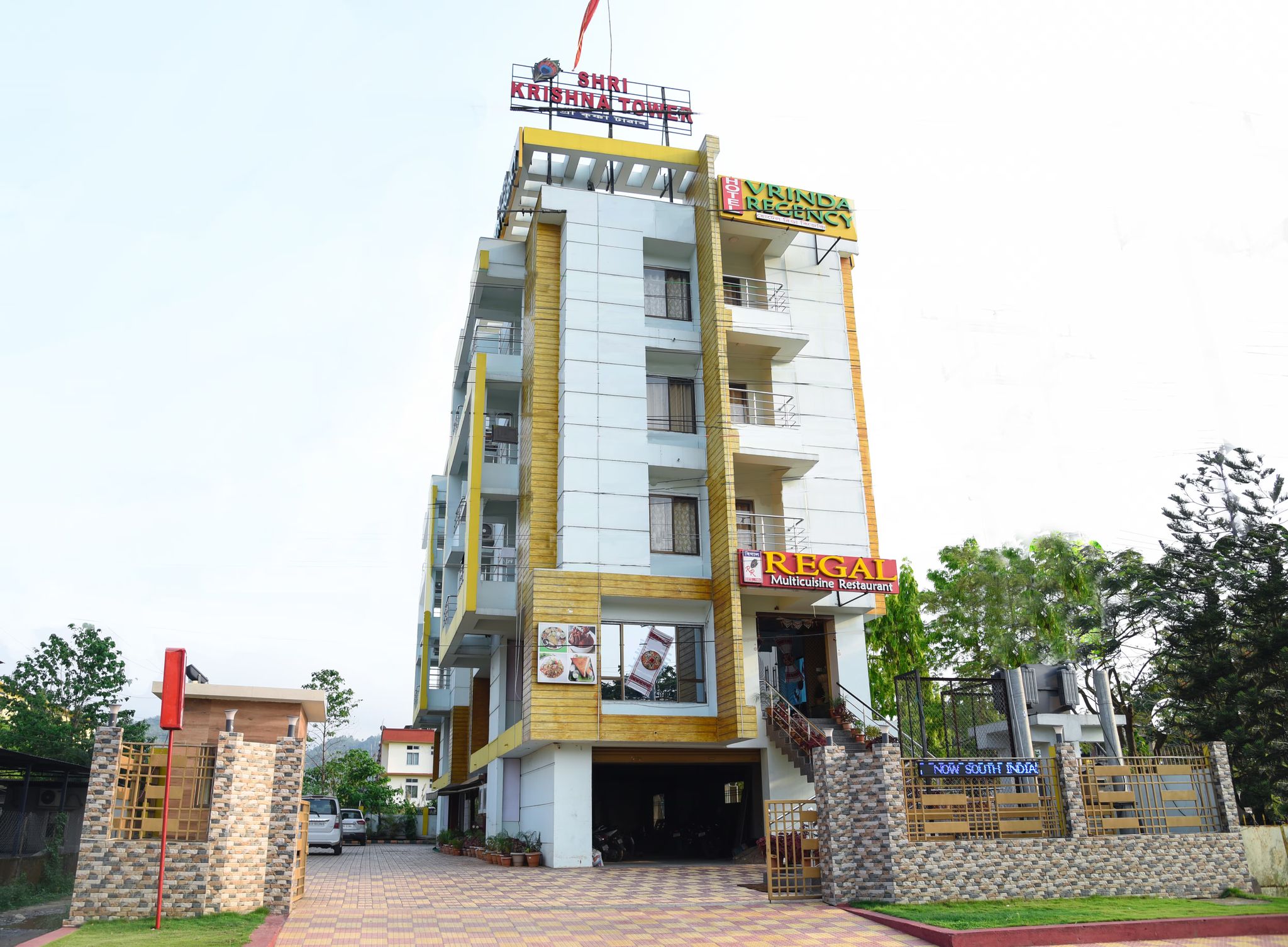 Hotel Vrinda Regency
