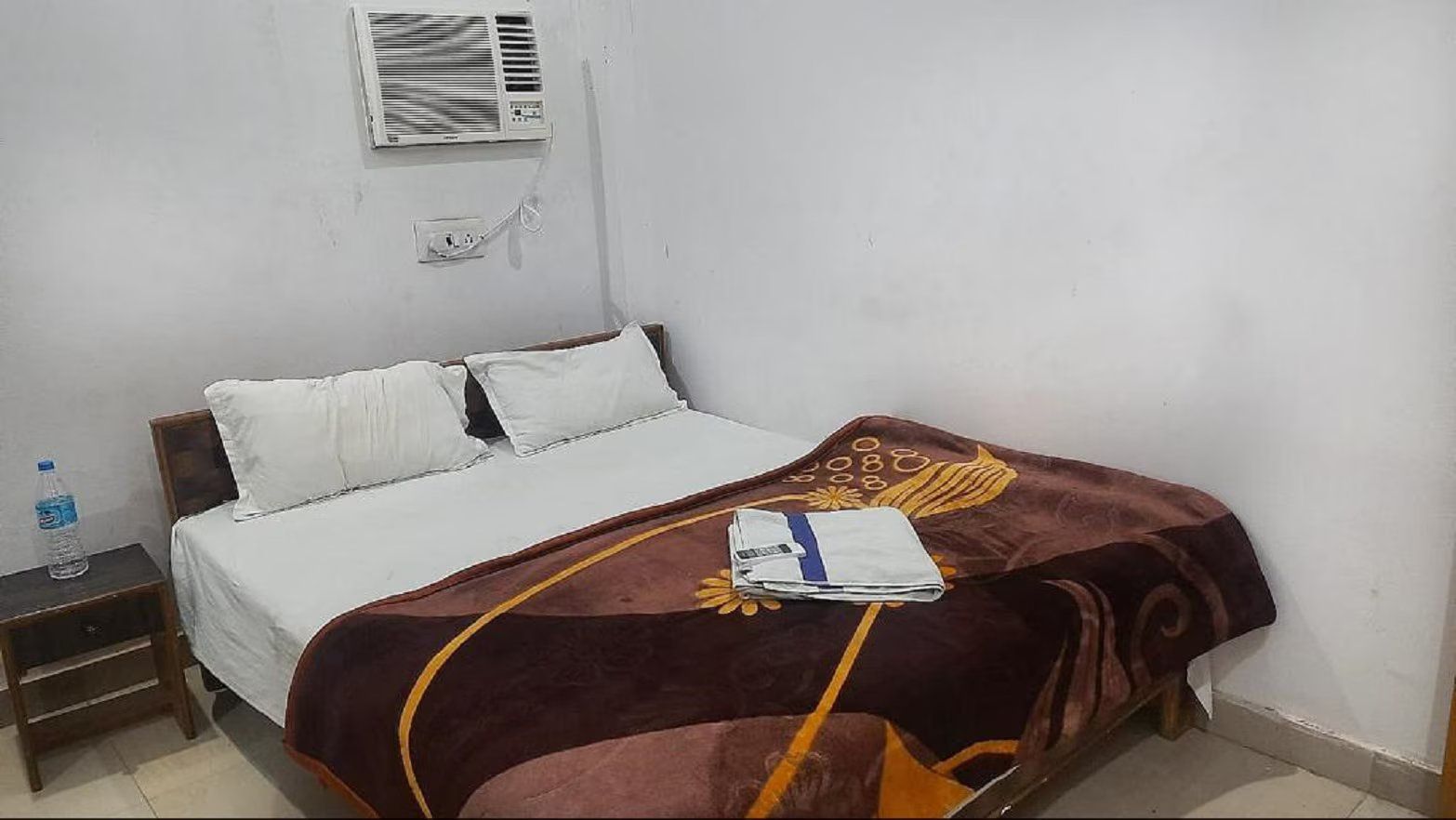 Standard AC Room