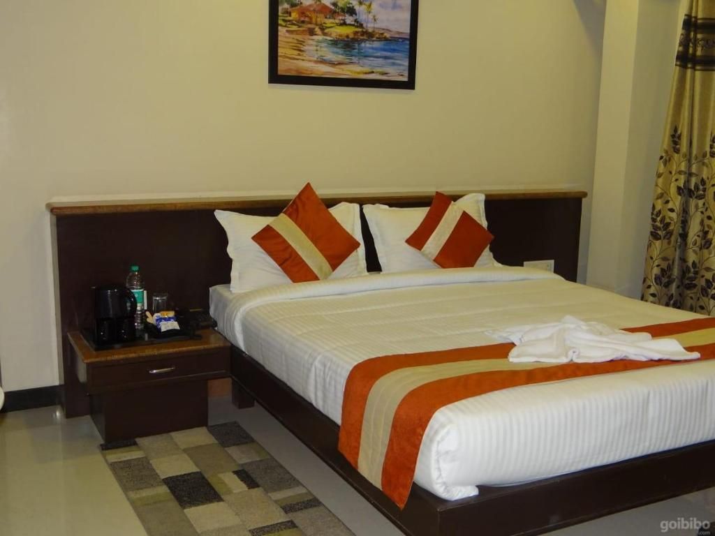 Hotel Rose Mansion Manyata Tech Park Deluxe Suite 4