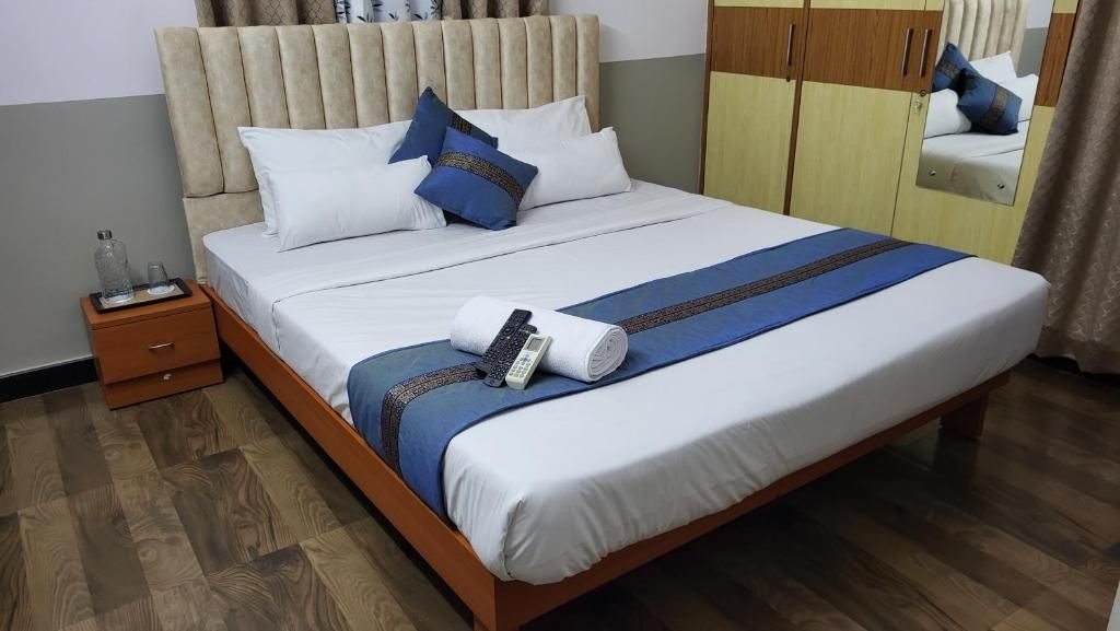 Two-Bedroom Apartment with Balcony