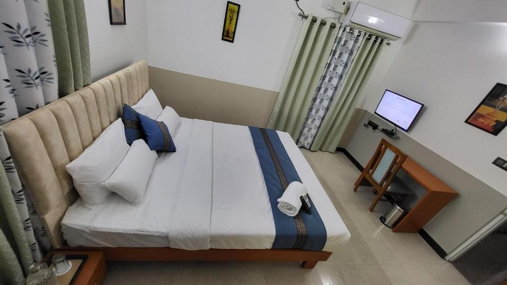 Two-Bedroom Apartment with Balcony