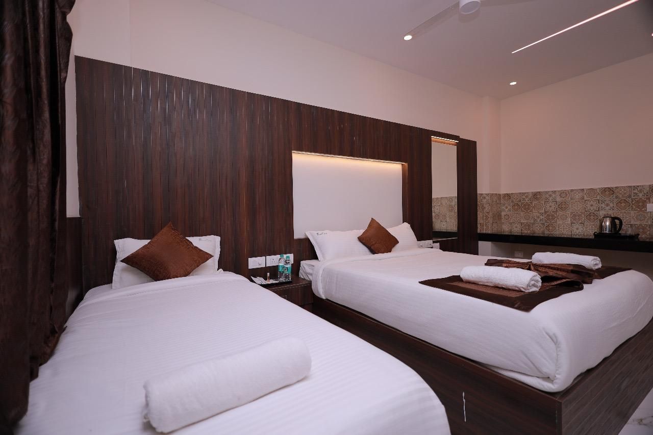 HOTEL SAHAYA ARASI Triple Room 2