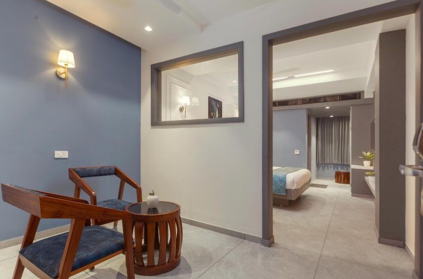 The Emerald Standard Room 3