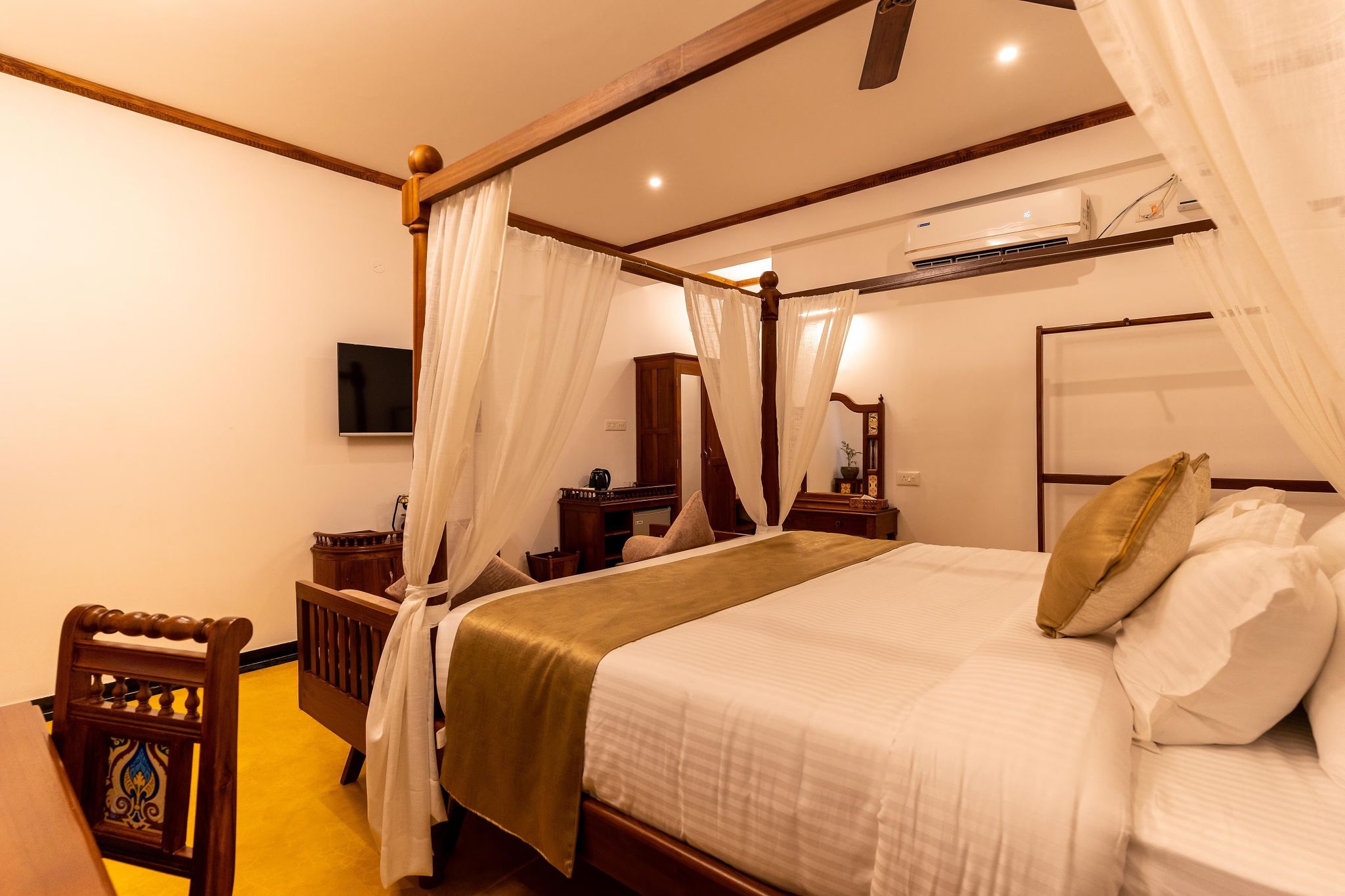 Deluxe Room (Heritage Royal Room)