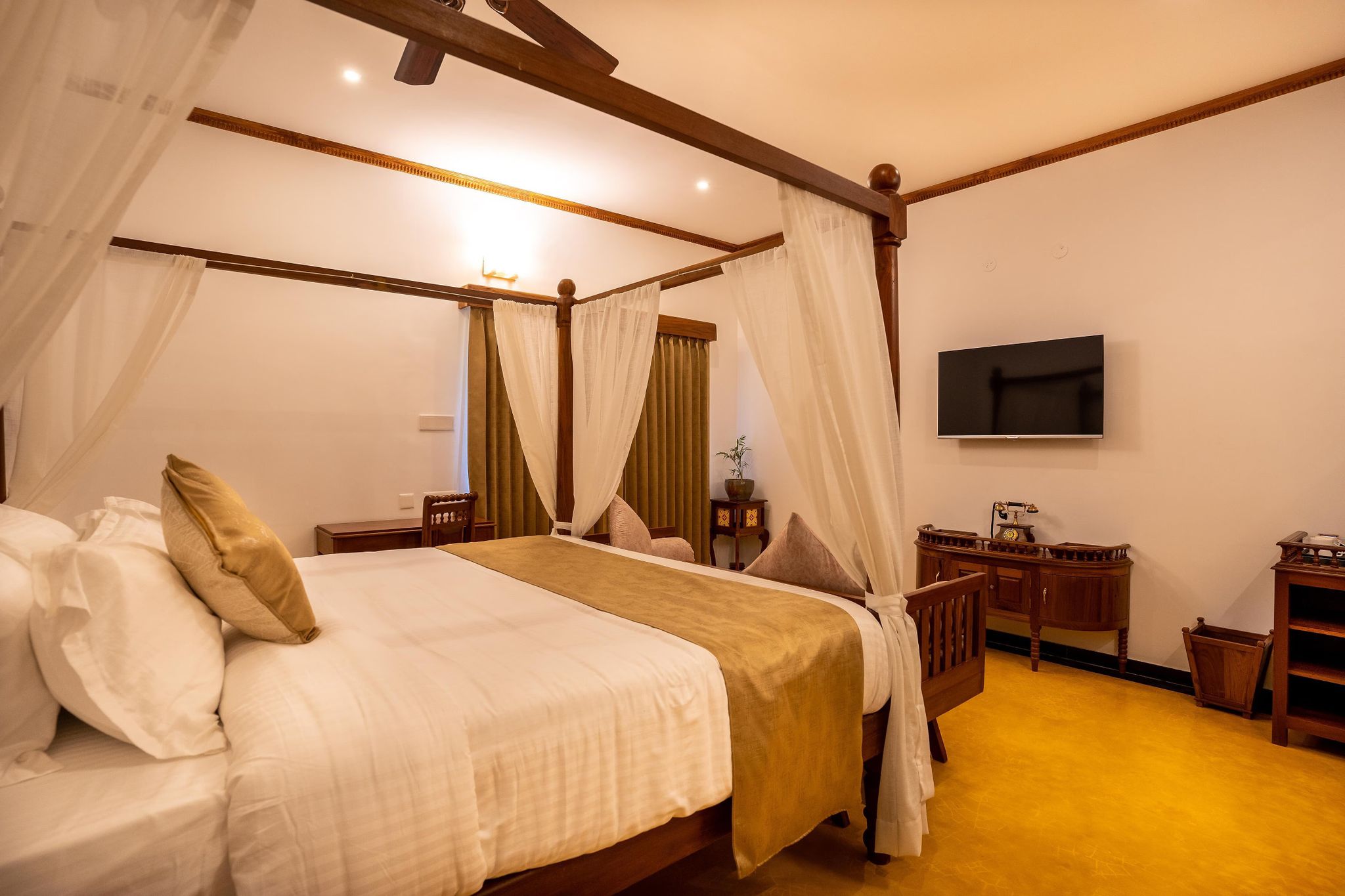 Deluxe Room (Heritage Royal Room)