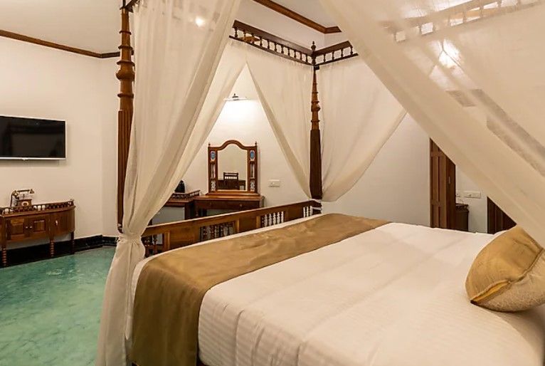 King Suite ( Royal Heritage Gold Room)