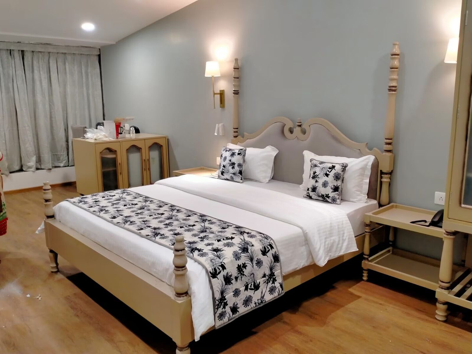 HOTEL PANDAV Deluxe Room