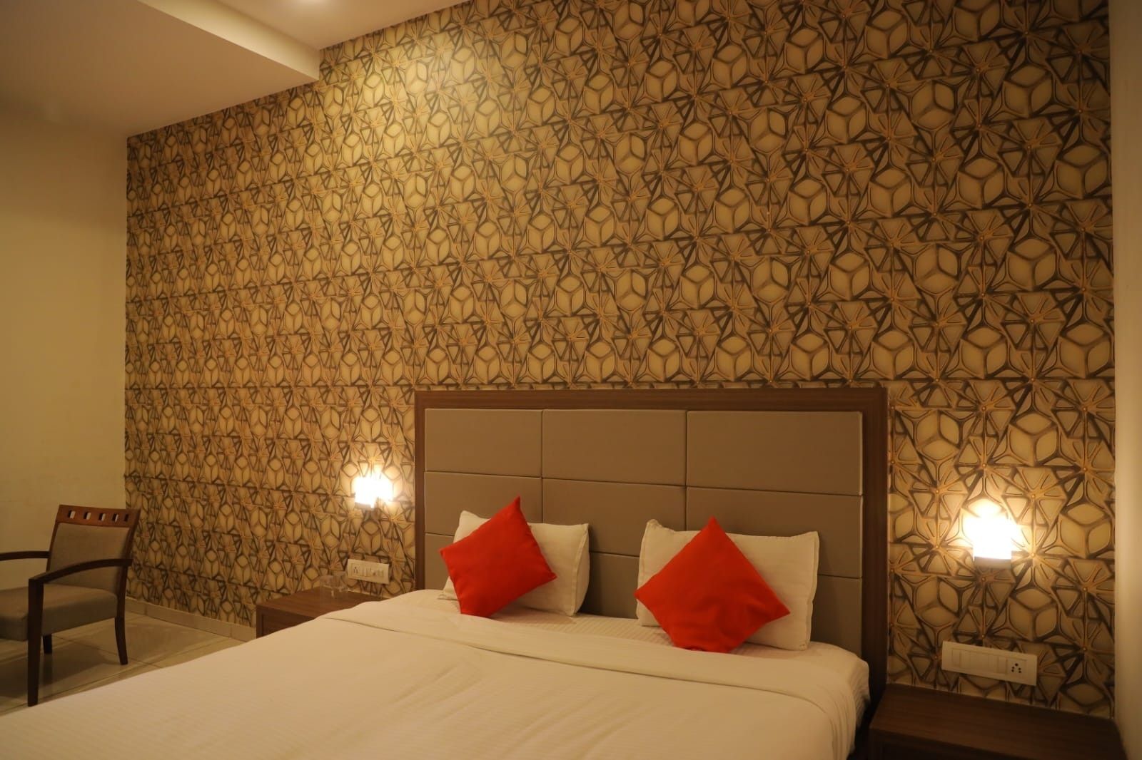 Rajdeep Hotel Chotila EXECUTIVE ROOM 6