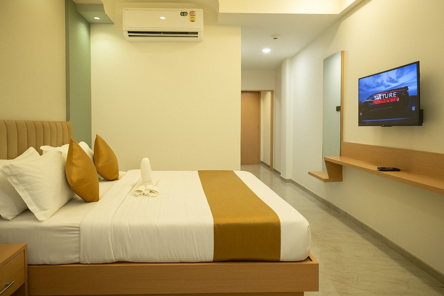 StayGuru Hotel Kutch Elegance Ac Deluxe Room 5