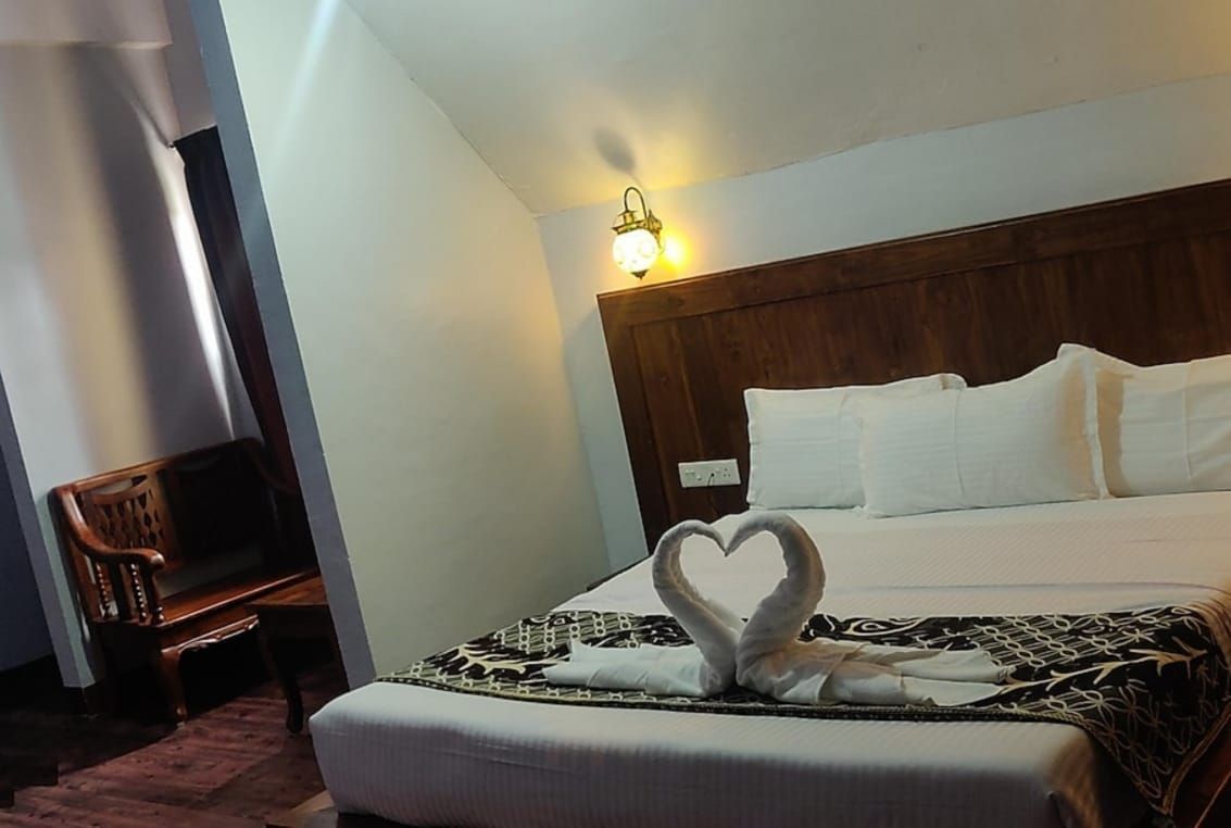 Deluxe Double Bedroom