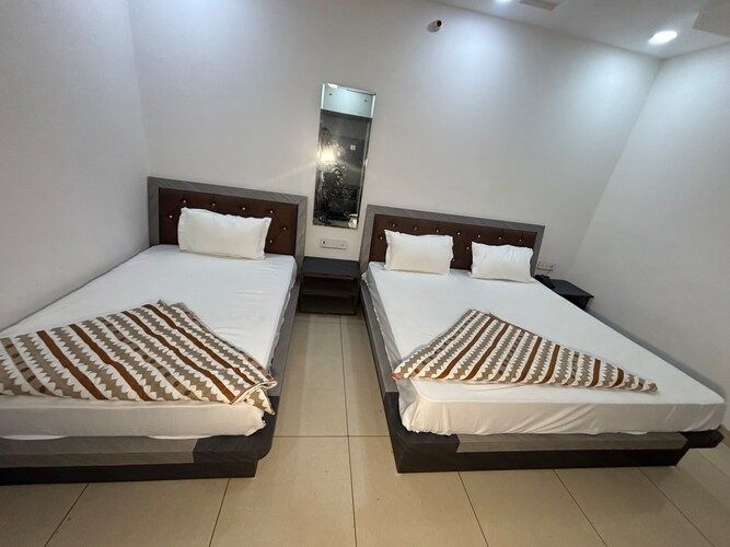 Hotel Shekhawati Resort Luxury Triple Room