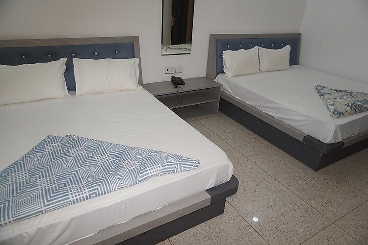 Hotel Shekhawati Resort Family Suite Room  2