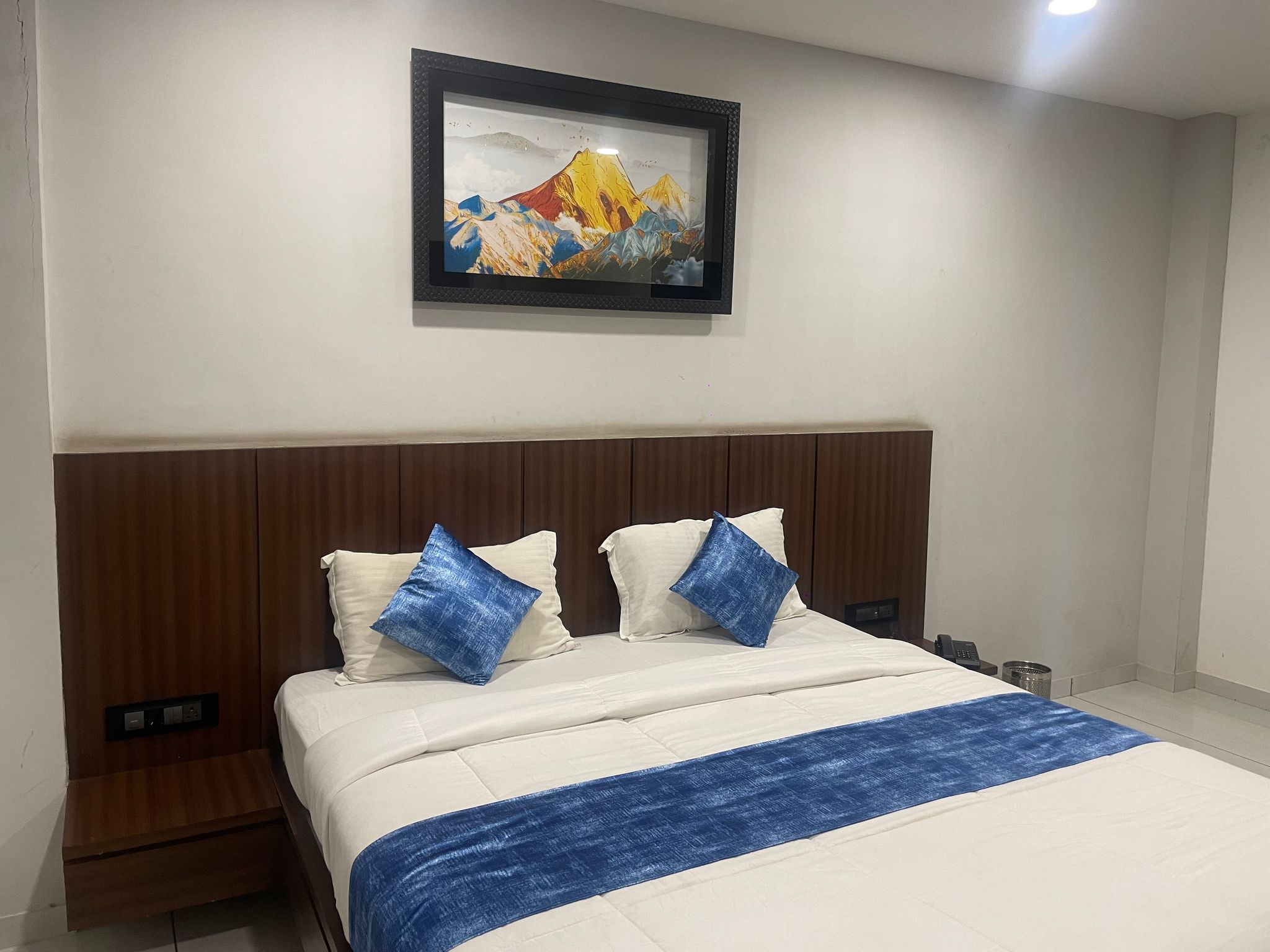 HOTEL VR INN DELUXE ROOM 12