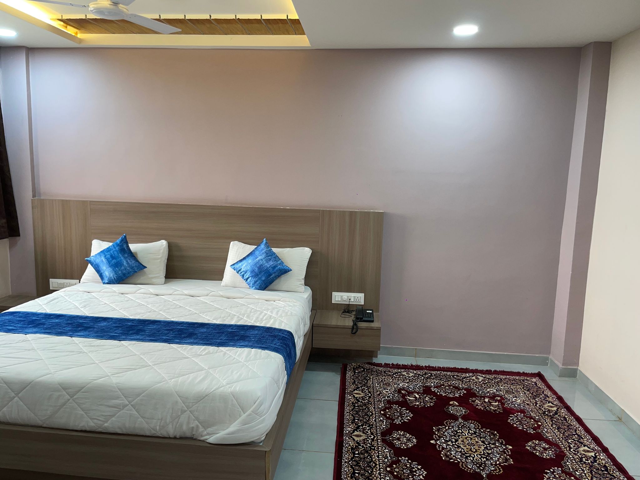 HOTEL VR INN DELUXE ROOM 13