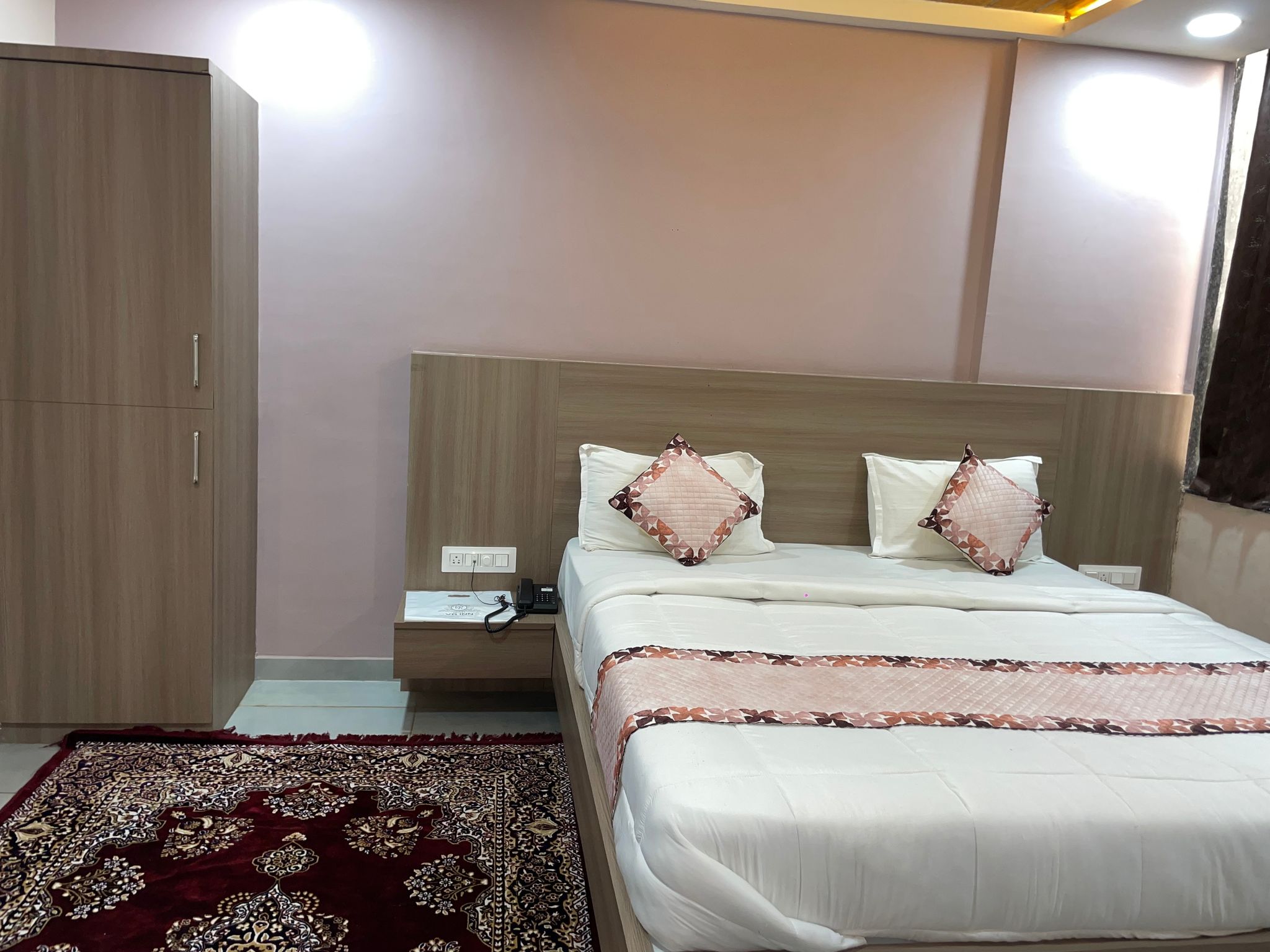 HOTEL VR INN DELUXE ROOM 3