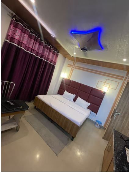 HOTEL GROVER Standard ( non-ac )