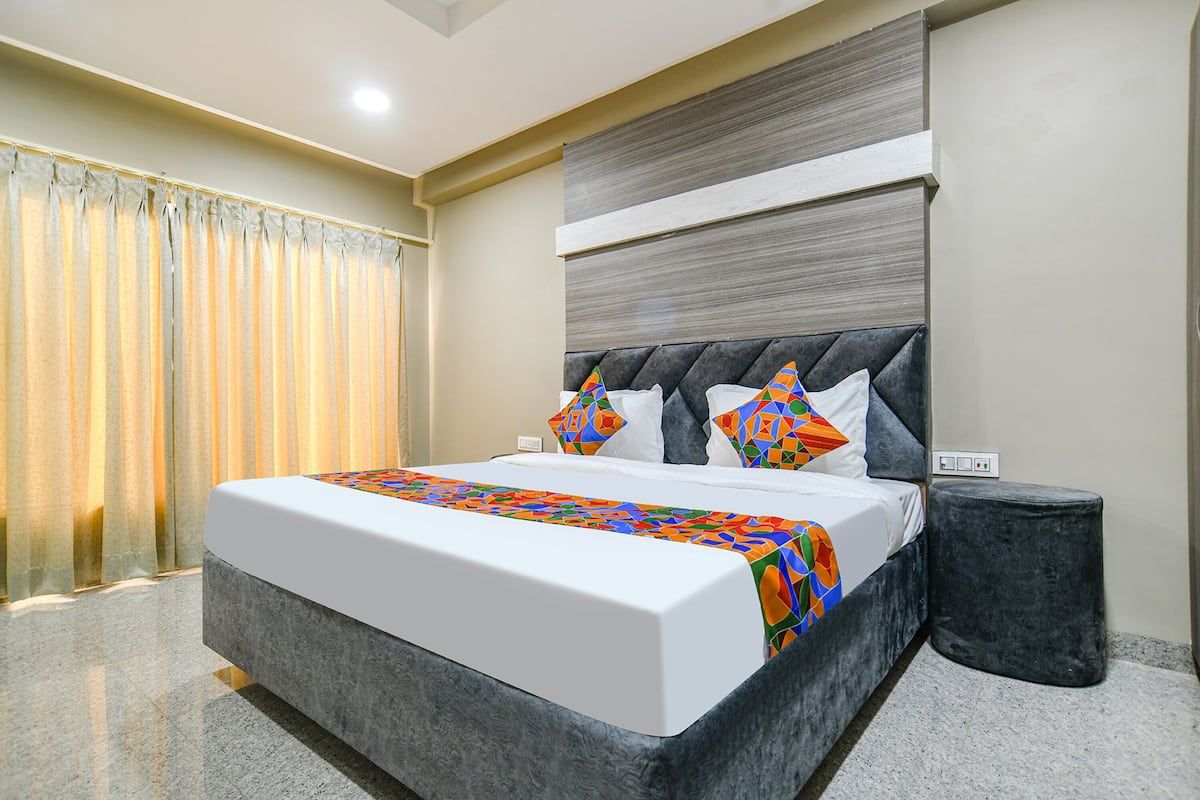 Hotel Classic Inn Deluxe Room 2