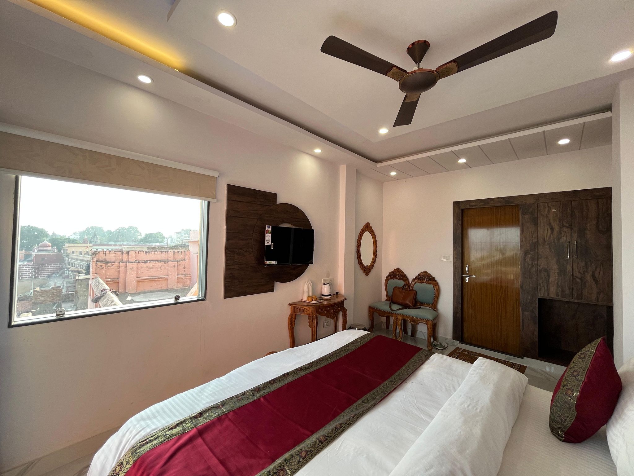Executive Suite