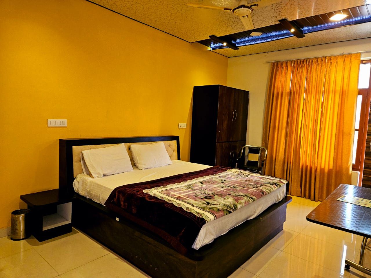 SONI HOTEL AND RESTAURANT Deluxe Room 4