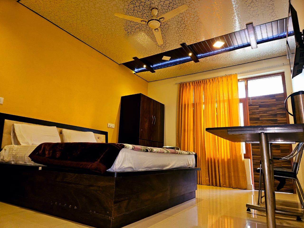 SONI HOTEL AND RESTAURANT Deluxe Room 7