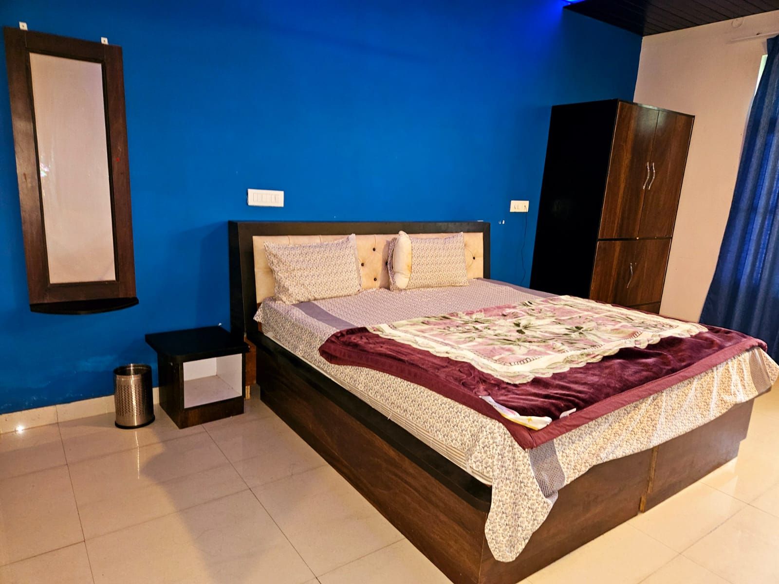 SONI HOTEL AND RESTAURANT Deluxe Room 5