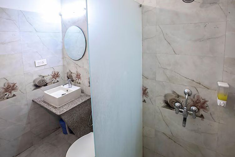 Bhakti Dham Residency Standard Room (King Size Bed) 9