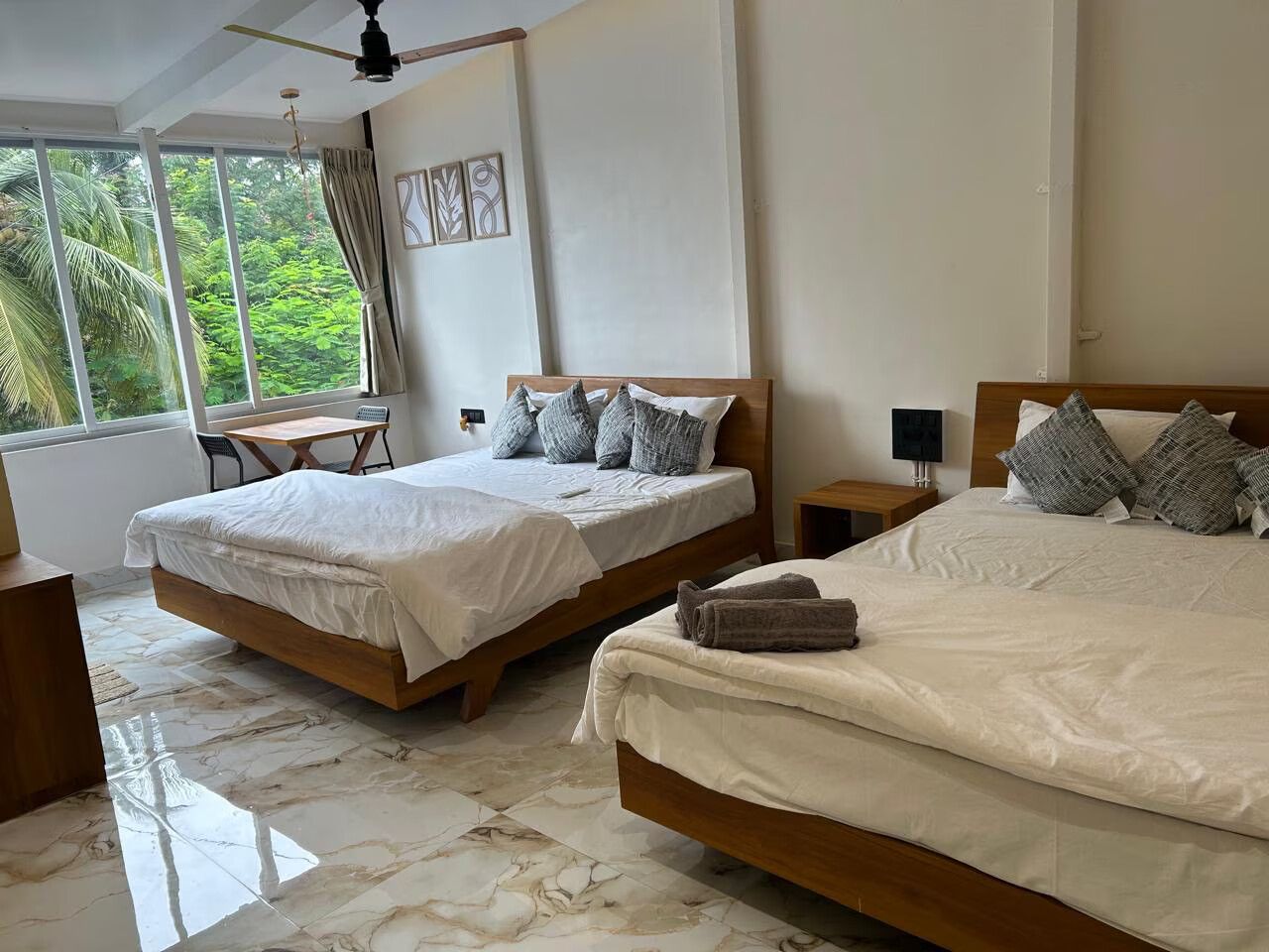 Deluxe cozy couple room