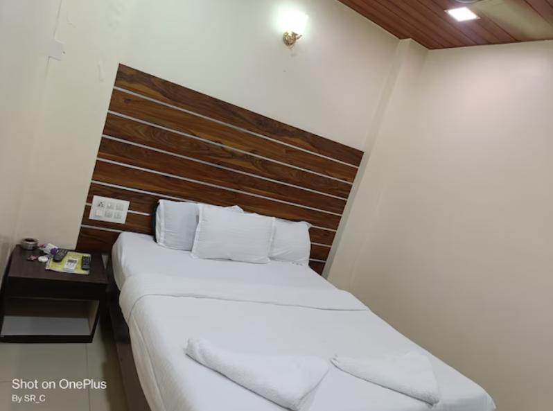 Hotel Golden Sagar