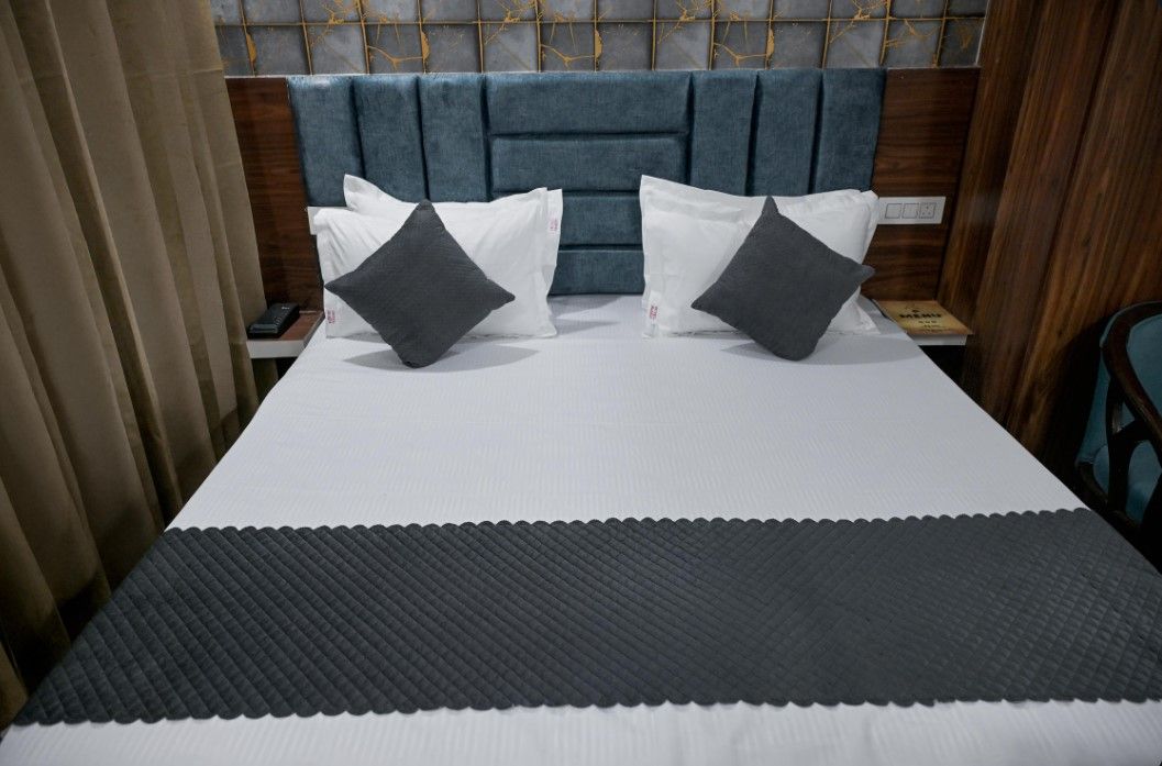 Deluxe AC Room with Window