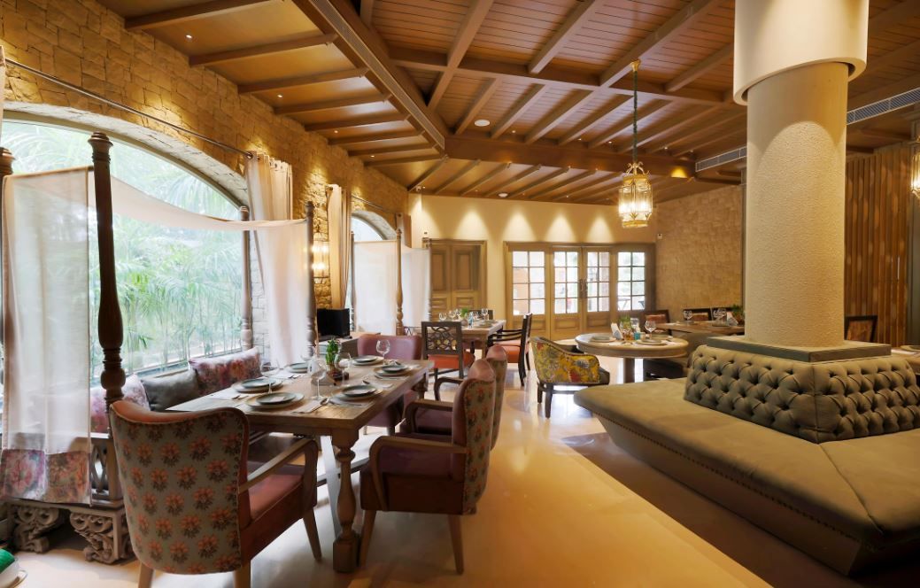 Food & Dining