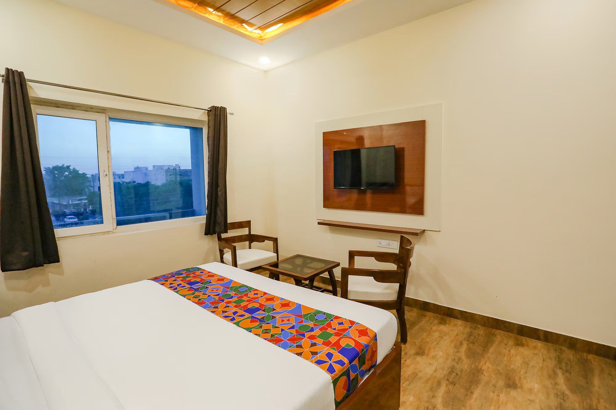 Rrooms Hotel Trijal Inn Premium Room 2