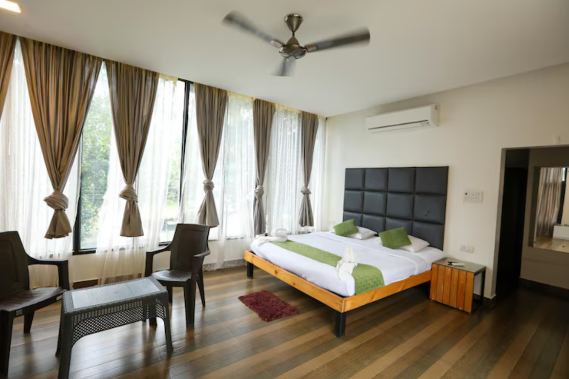 Cedar Suite With Balcony