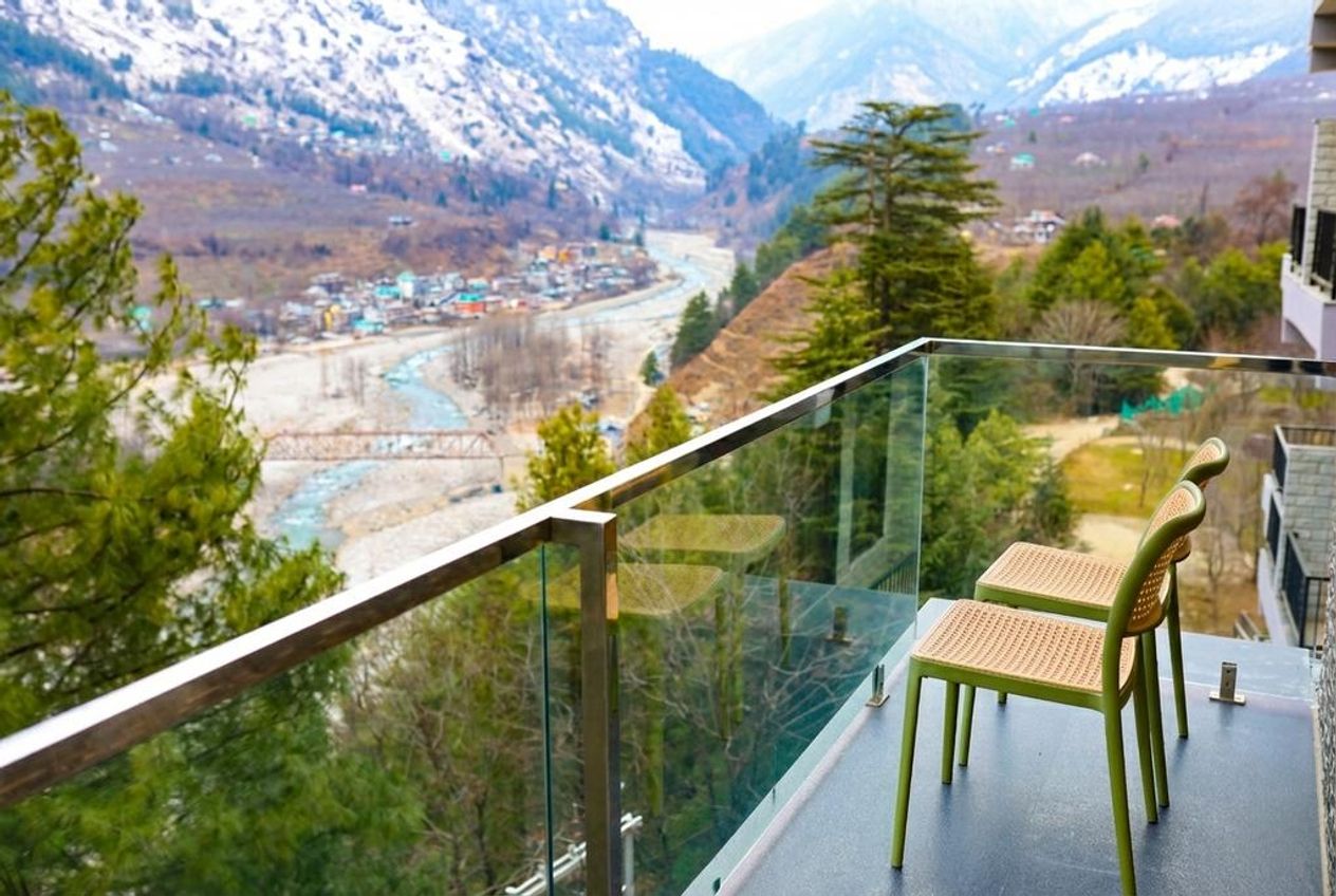 Tapovan Retreat Manali  Panoramic River View 4