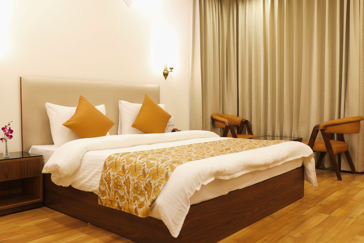 Tapovan Retreat Manali  Panoramic River View