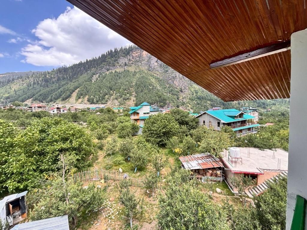 Hotel Manali Morning